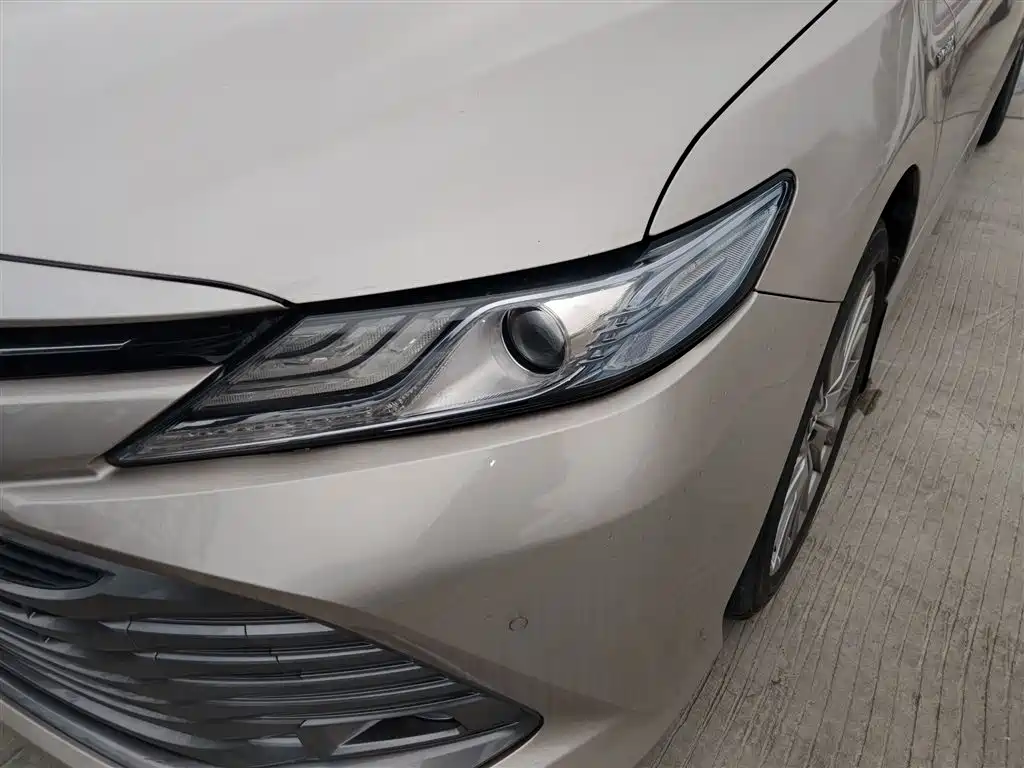 Toyota Camry 2019 Facelift Hybrid 2.5HG Luxury Edition фото 24