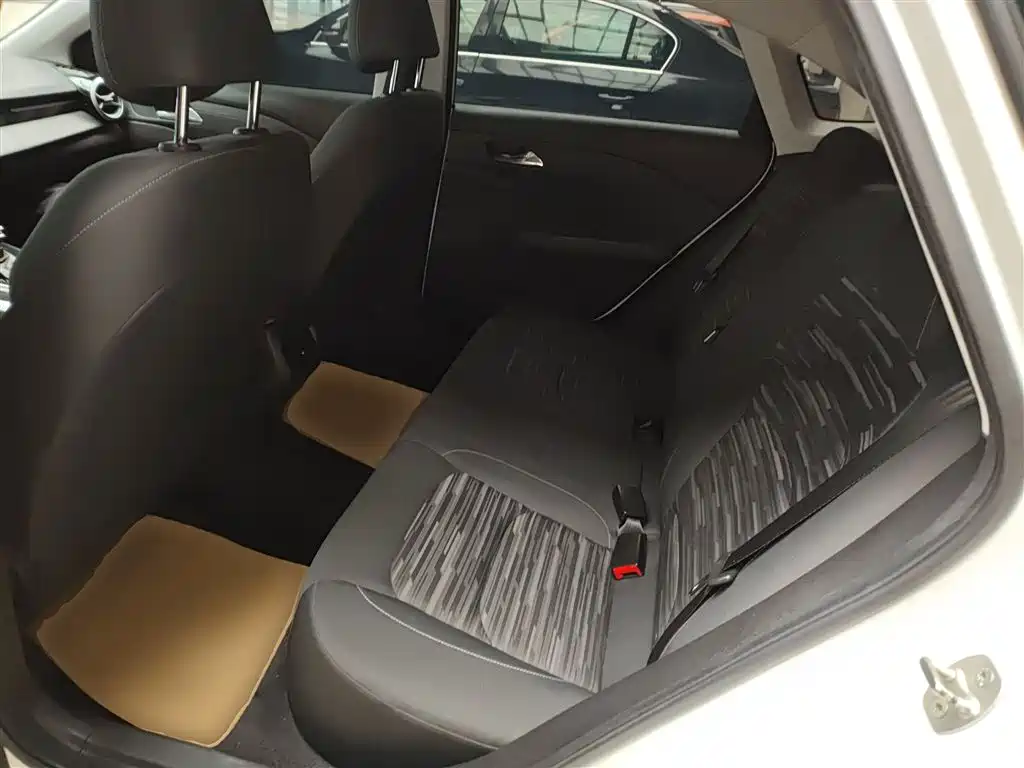 Chevrolet Monza 2023 1.5L DCT Enjoyment Edition фото 13