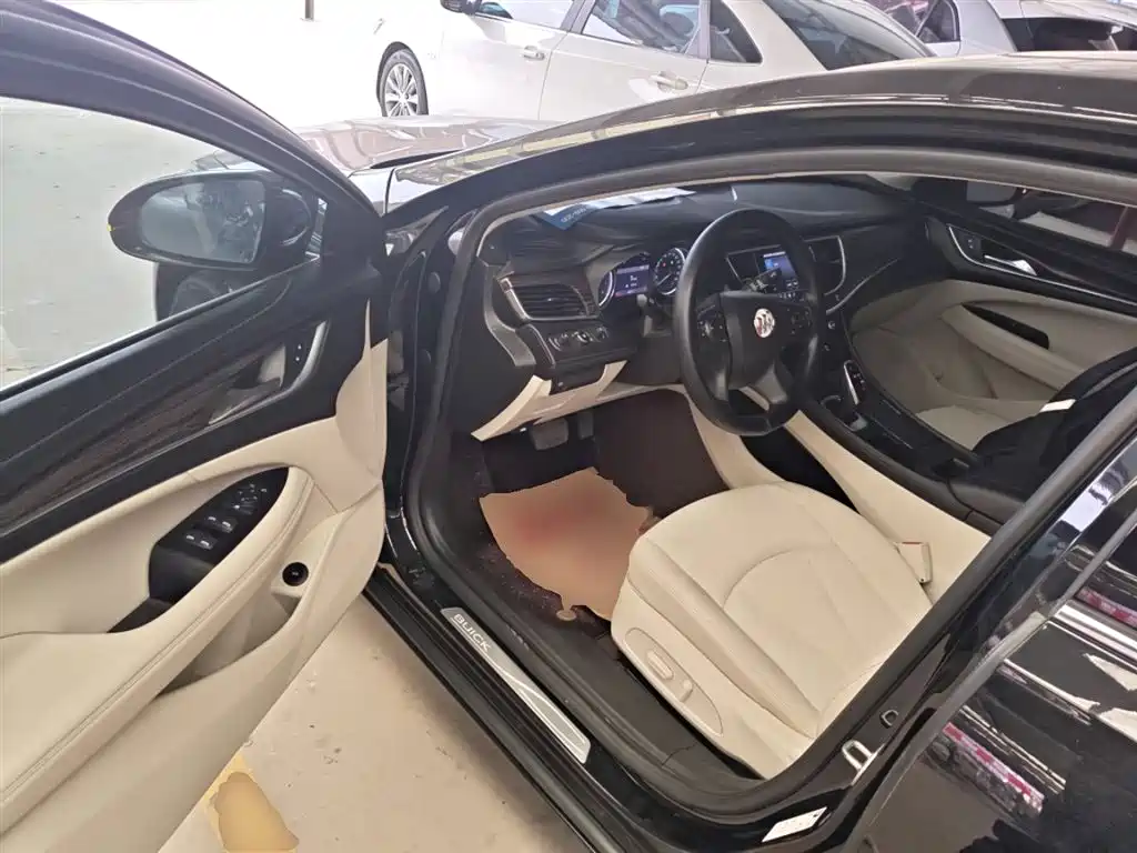 Buick LaCrosse 2020 652T Elite фото 11