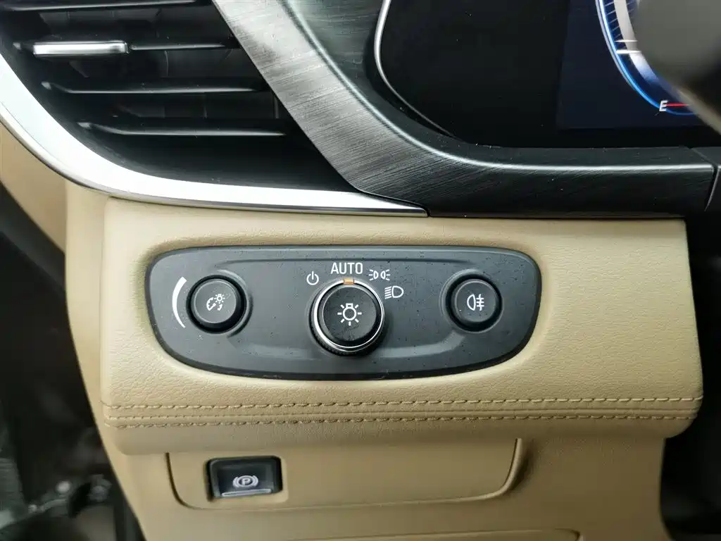 Buick GL8 2021 ES Landlord 653T Premium фото 21