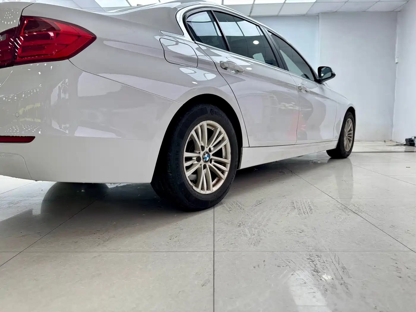 BMW 3 Series 2014 320Li Fashion фото 20