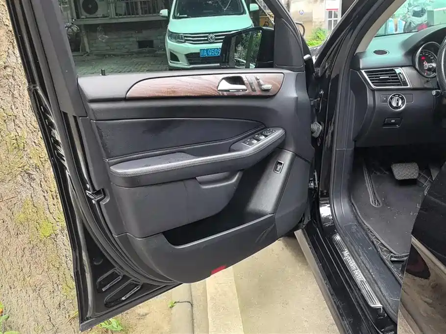 Mercedes-Benz GLE 2017 GLE 320 4MATIC Dynamic фото 7
