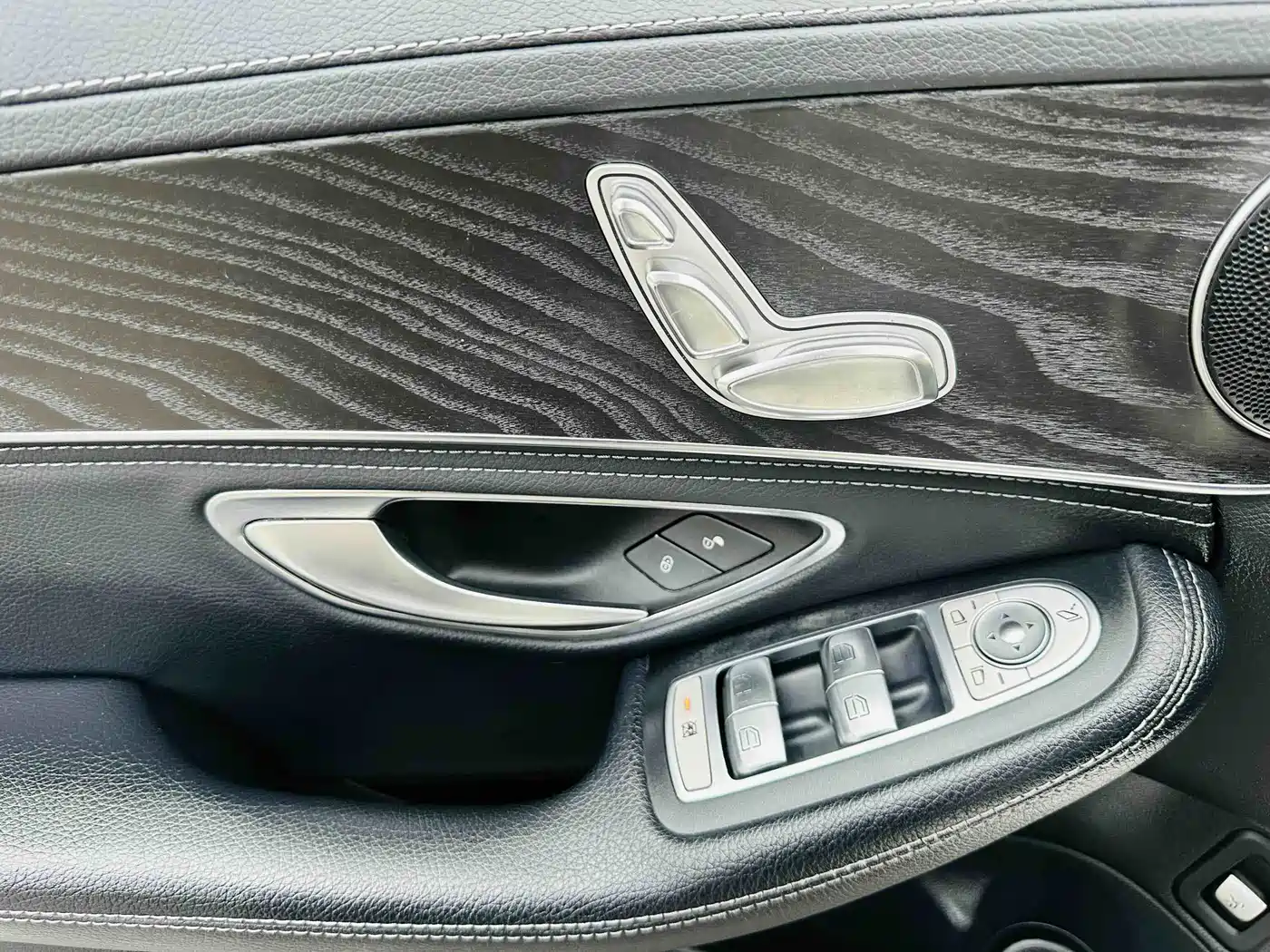 Mercedes-Benz C-Class 2015 Facelift C 180 L Sport фото 9