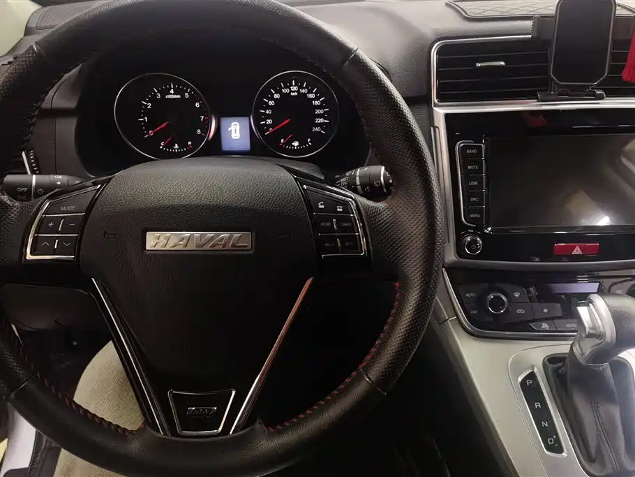Haval M6 2019 1.5T DCT 2WD Elite Version China V фото 12