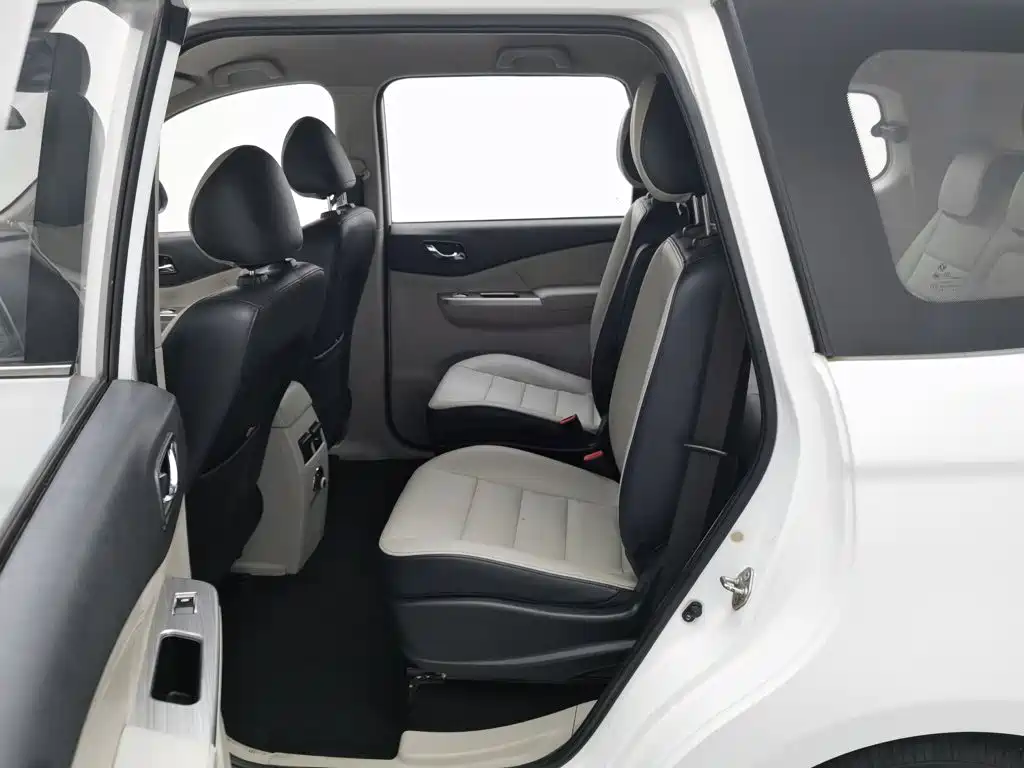 Dongfeng Fengxing Fengxing S500 2016 2016 1.5L Manual Luxury