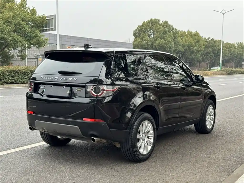Land Rover Discovery Sport 2017 2.0T SE фото 24