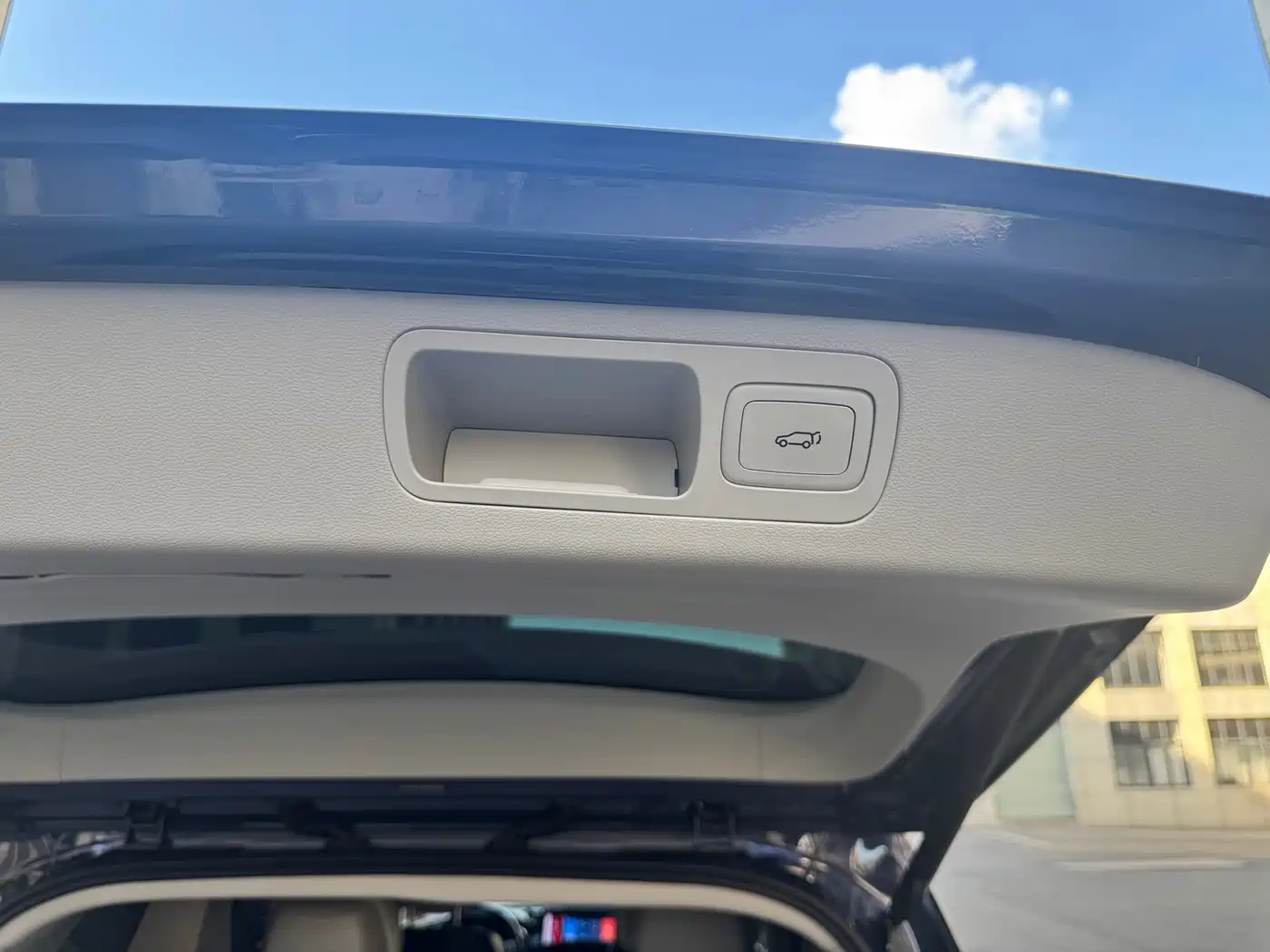 Roewe iMAX8 2023 2022 400TGI Gathering Edition