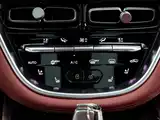 Фото 19 - Aston Martin DBX