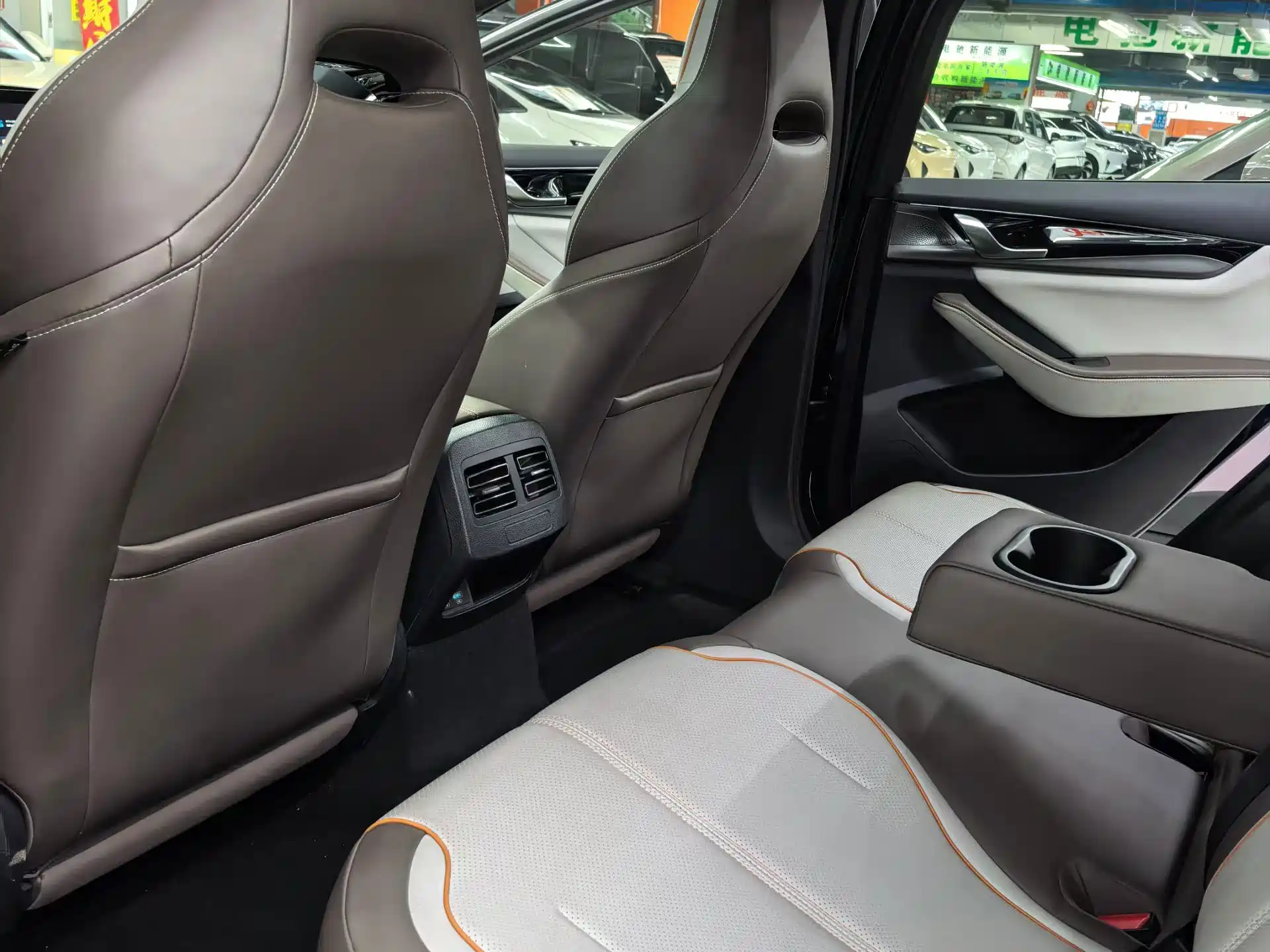 Фото 9 - BYD Qin PLUS