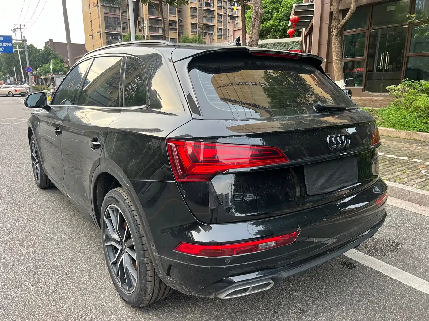 Audi Q5L 2023 45T Luxury Dynamic фото 6