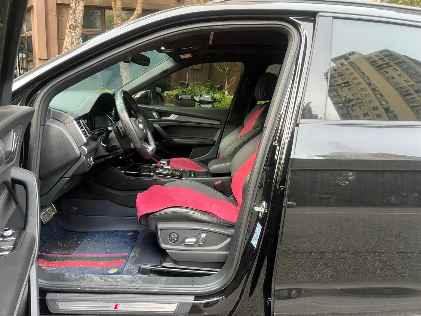 Audi Q5L 2023 45T Luxury Dynamic фото 12