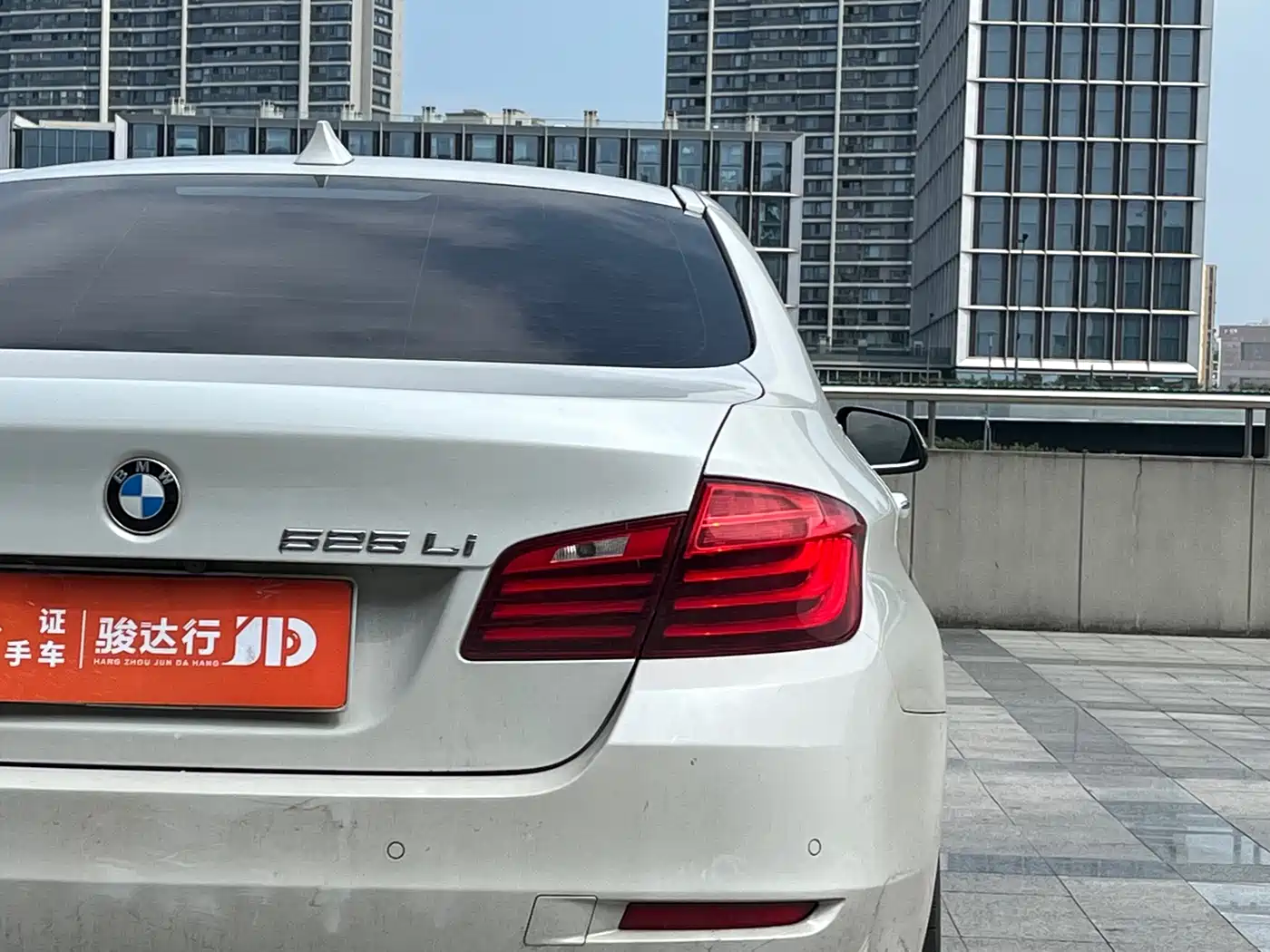 BMW 5 Series 2017 525Li Leading Edition фото 6