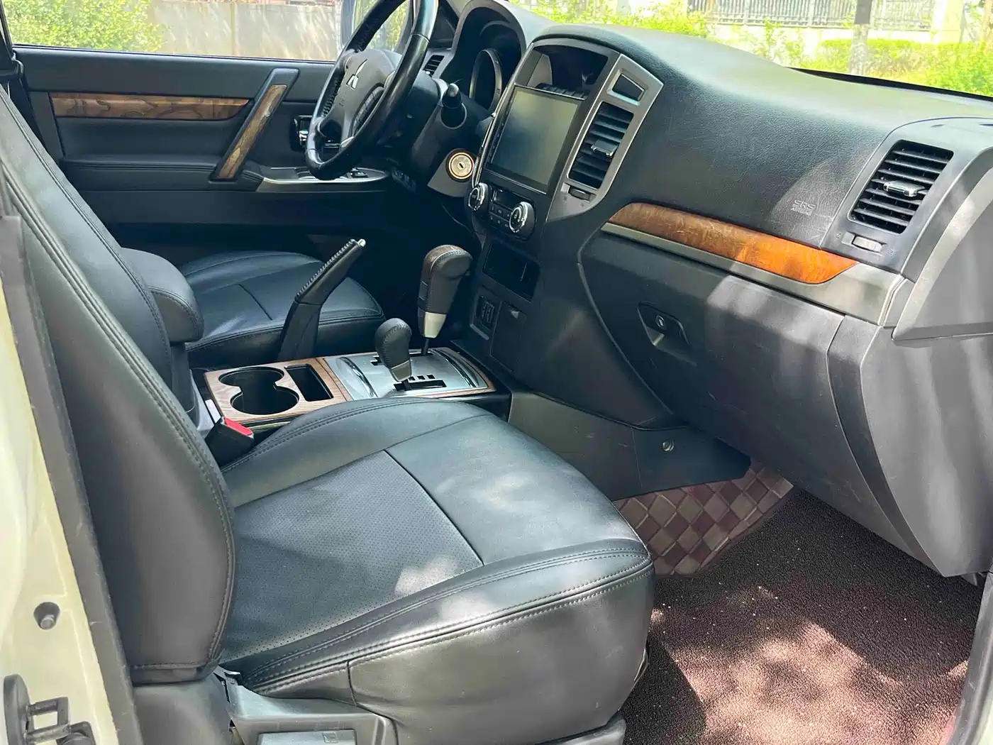 Mitsubishi Pajero (Import) 2019 3.0L Auto Standard Version фото 17