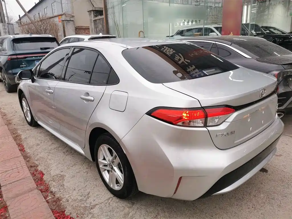 Toyota Levin 2021 185T CVT Luxury Edition фото 23