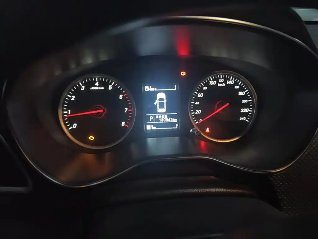 Фото 8 - Baojun 730