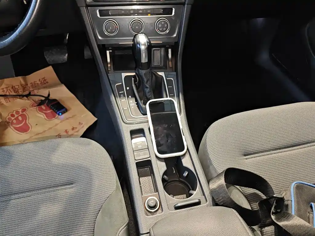 Volkswagen Golf 2018 230TSI Automatic Comfort фото 10
