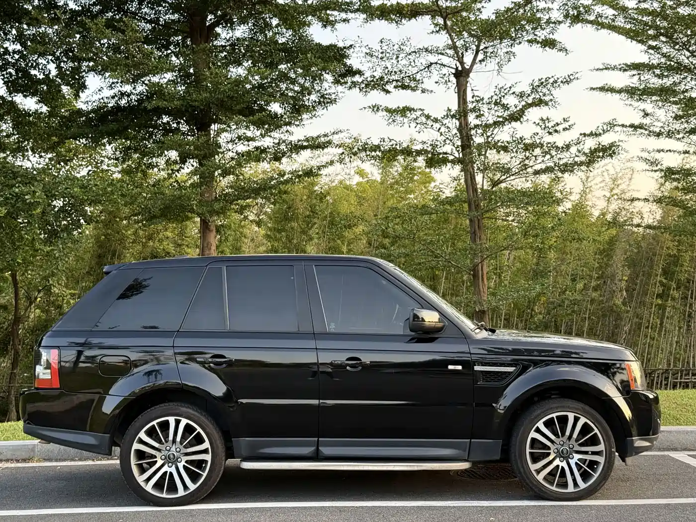 Photo 5 - Land Rover Range Rover Sport