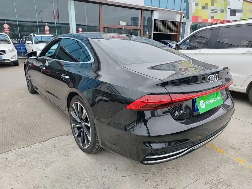 Audi A7L 2022 2022 55 TFSI quattro S-line Zhiyuan Crystal Package
