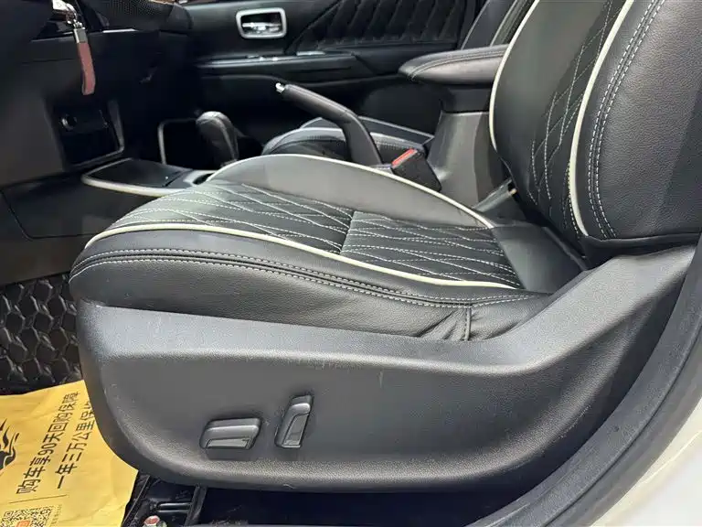 Mitsubishi Outlander 2021 2.0L 2WD Smooth Ride Version 5-Seater 10