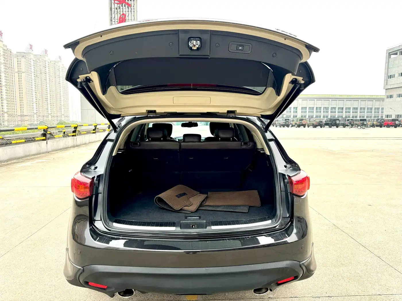 Infiniti FX 2011 2011 FX35 Premium