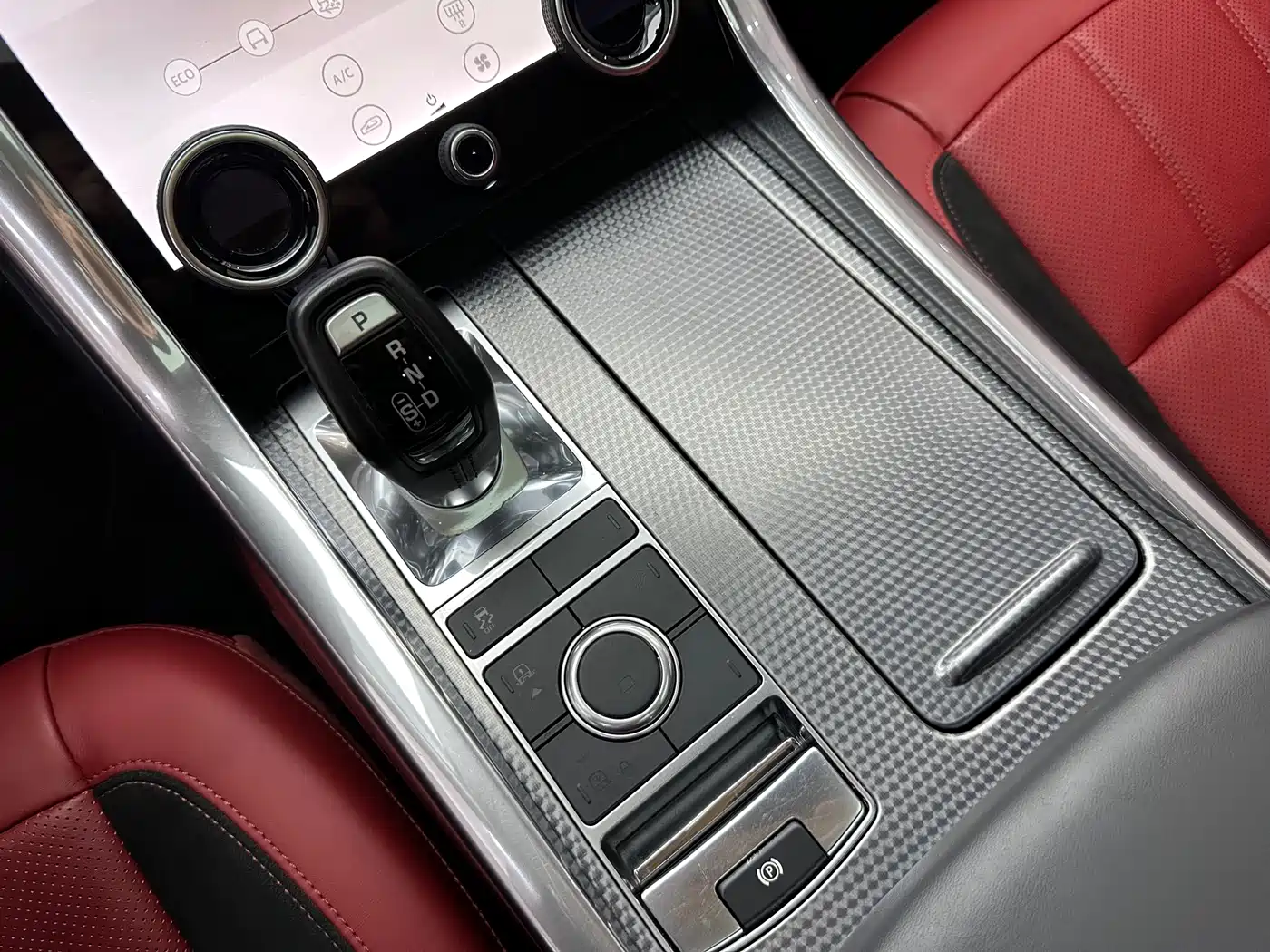 Land Rover Range Rover Sport 2022 3.0 L6 Gloss Black Edition фото 8