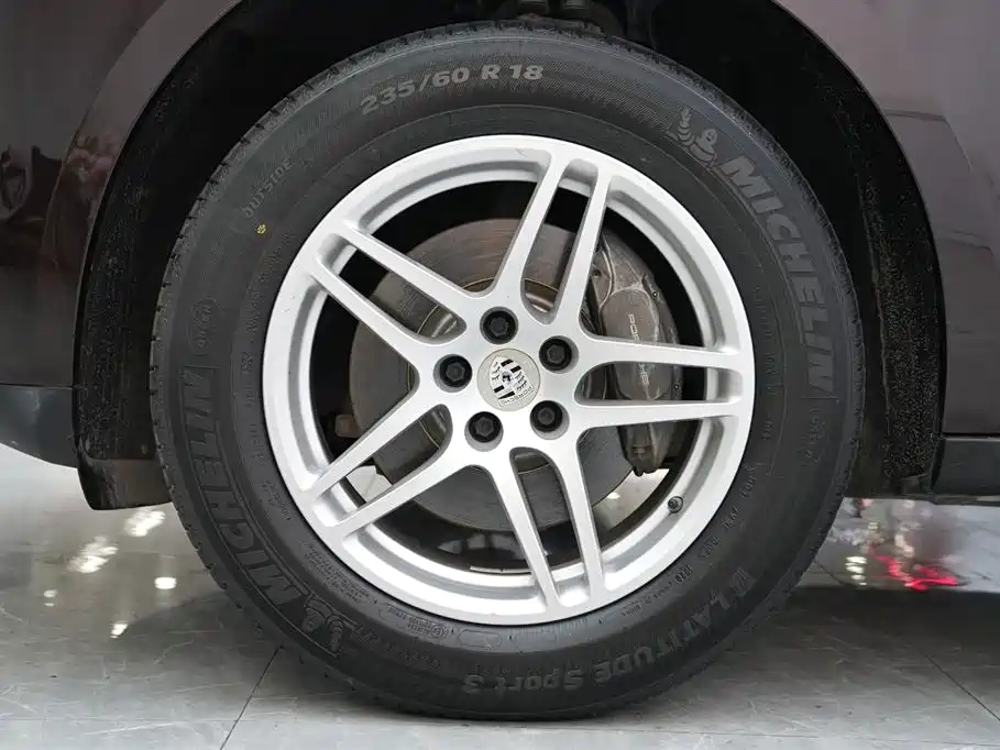 Porsche Macan 2016 Macan 2.0T фото 5