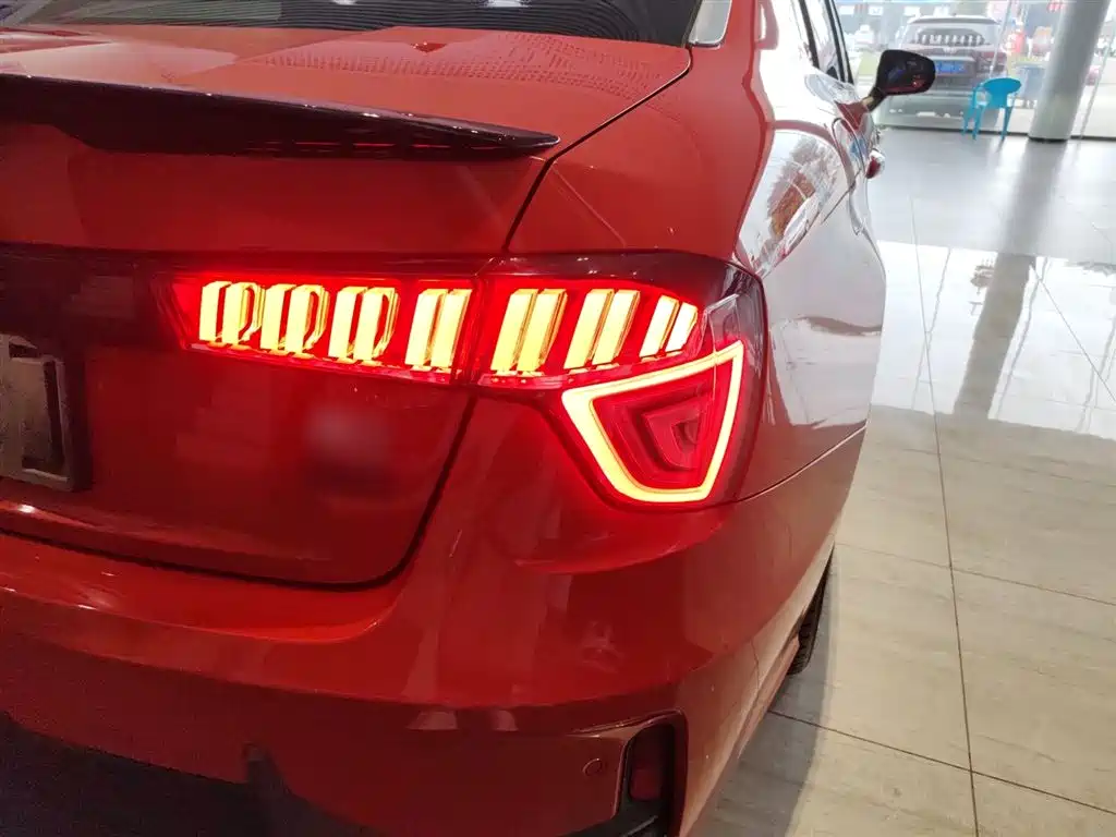 Lynk & Co 03 2018 1.5TD DCT Sport (China V) фото 8