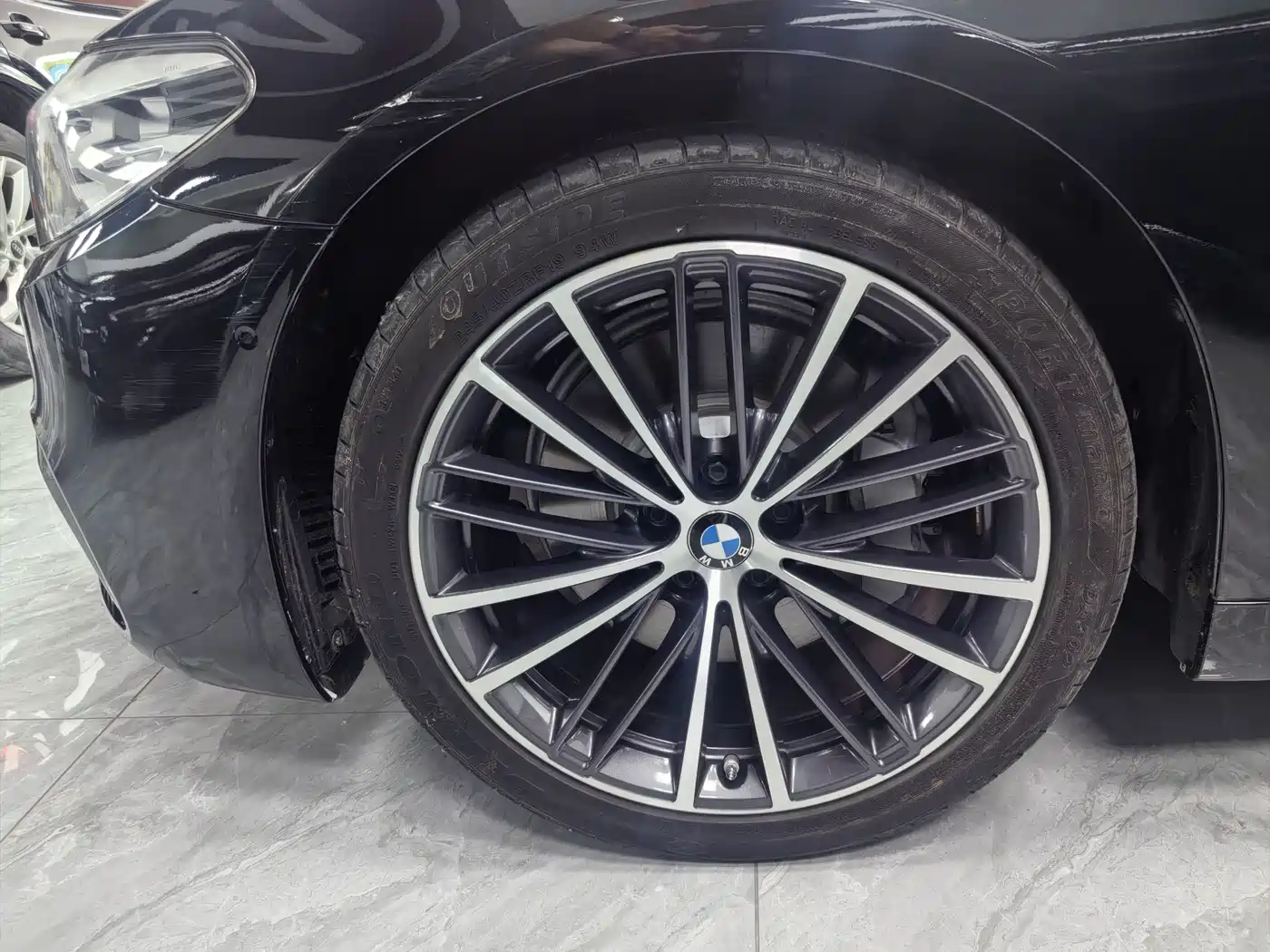 BMW 5 Series 2019 Facelift 530Li Leading M Sport Package фото 4