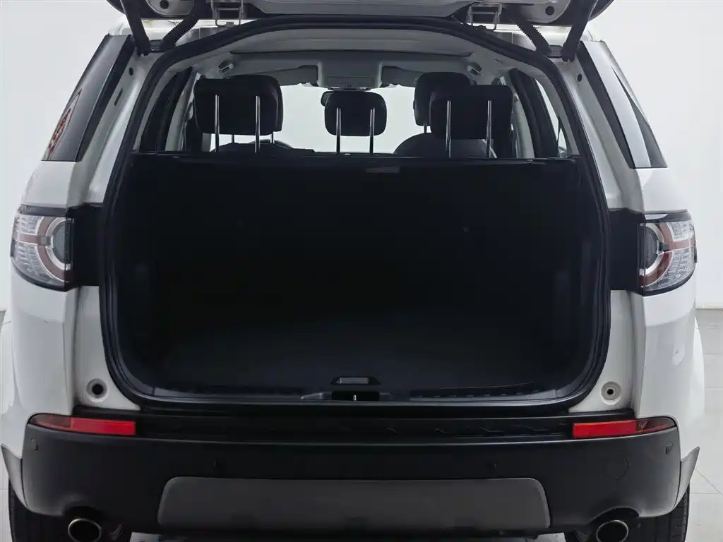Land Rover Discovery Sport 2019 240PS SE Edition China V фото 16