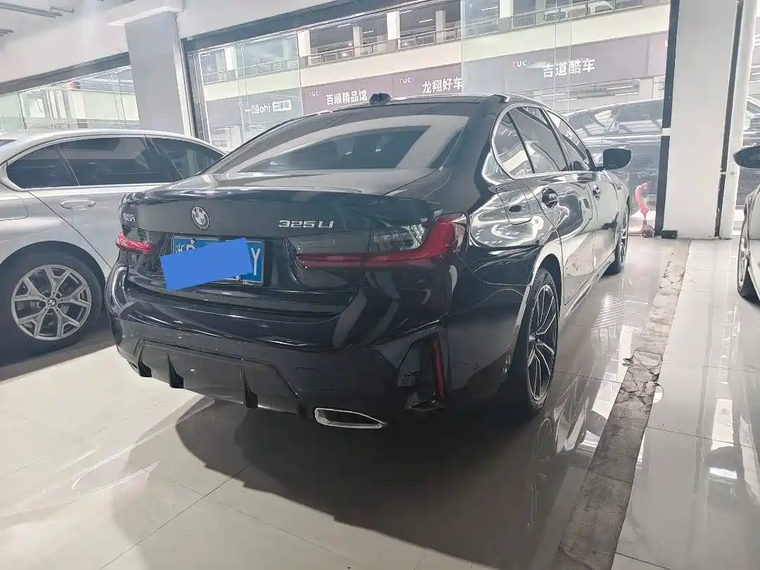BMW 3 Series 2025 325Li M Sport Package фото 14