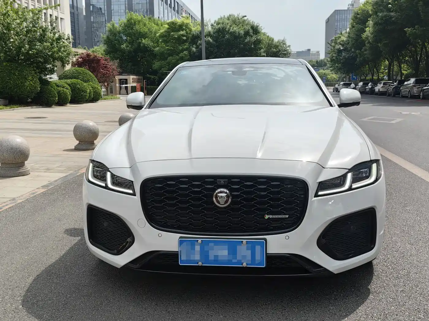 Jaguar XFL 2021 XFL 2.0T P250 AWD Gloss Black Sport Edition фото 6