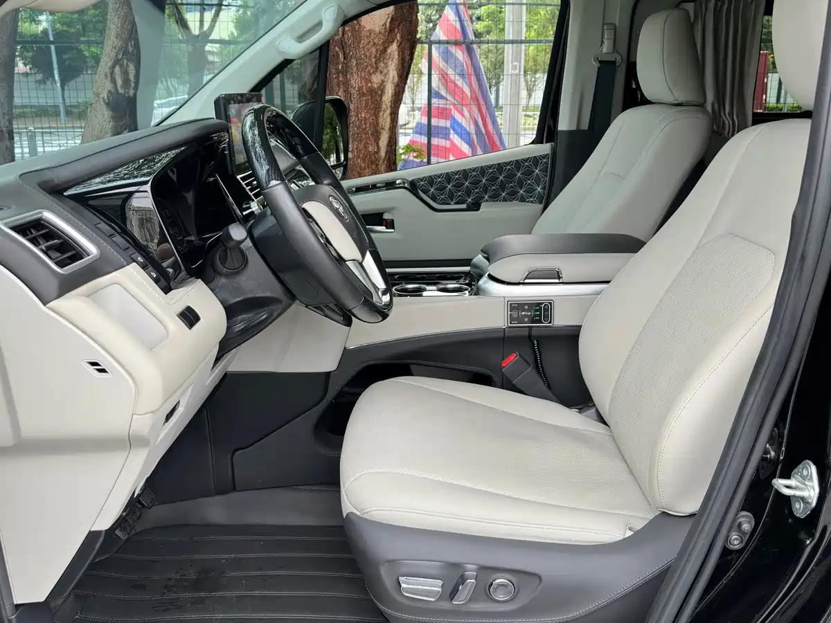 Toyota HiAce, миниатюра 10