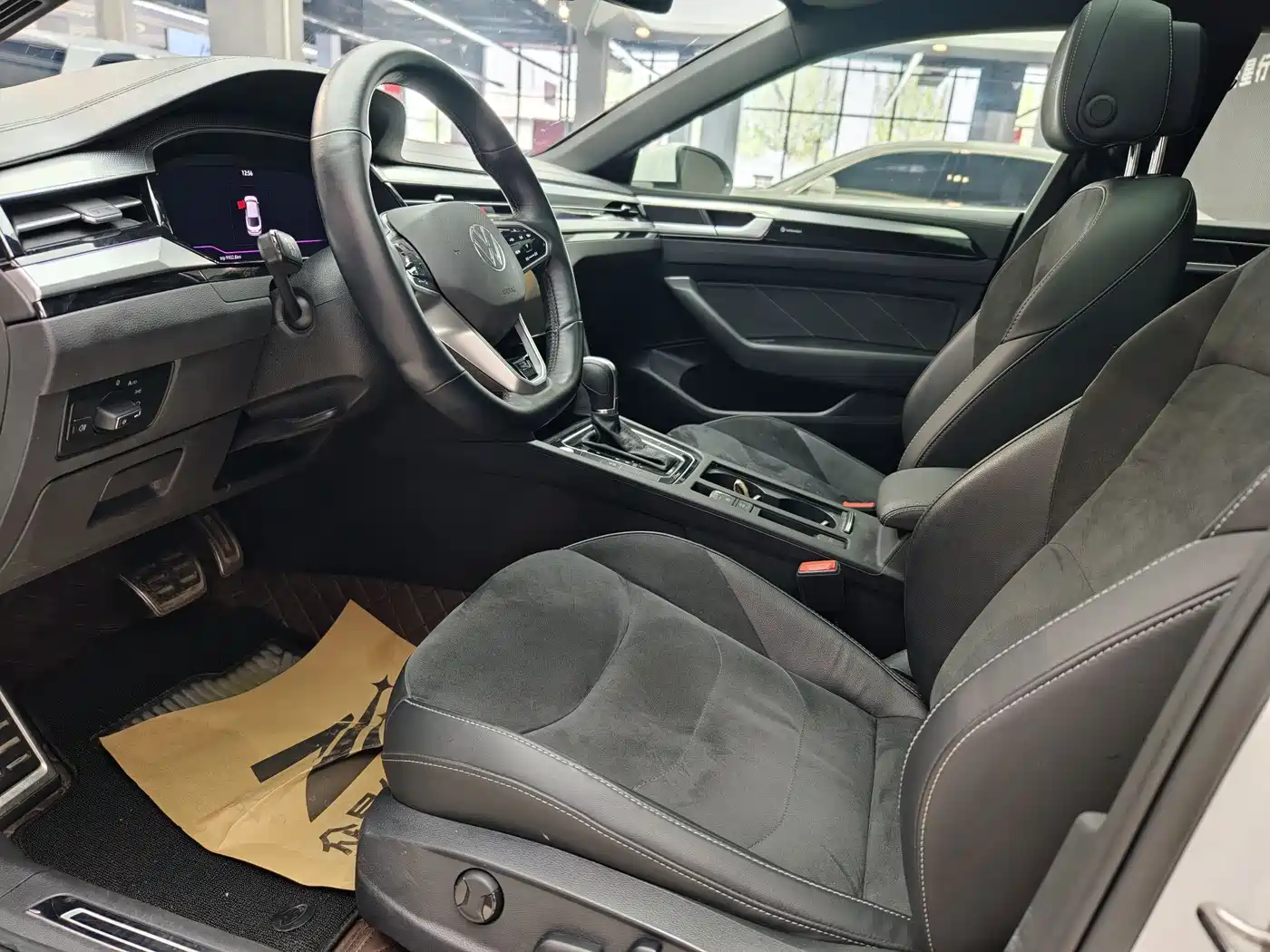 Volkswagen FAW-Volkswagen CC 2021 330TSI Dazzle Edition фото 4