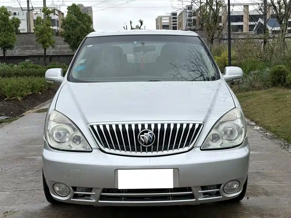 Buick GL8 2013 2.4L Comfort Edition фото 2