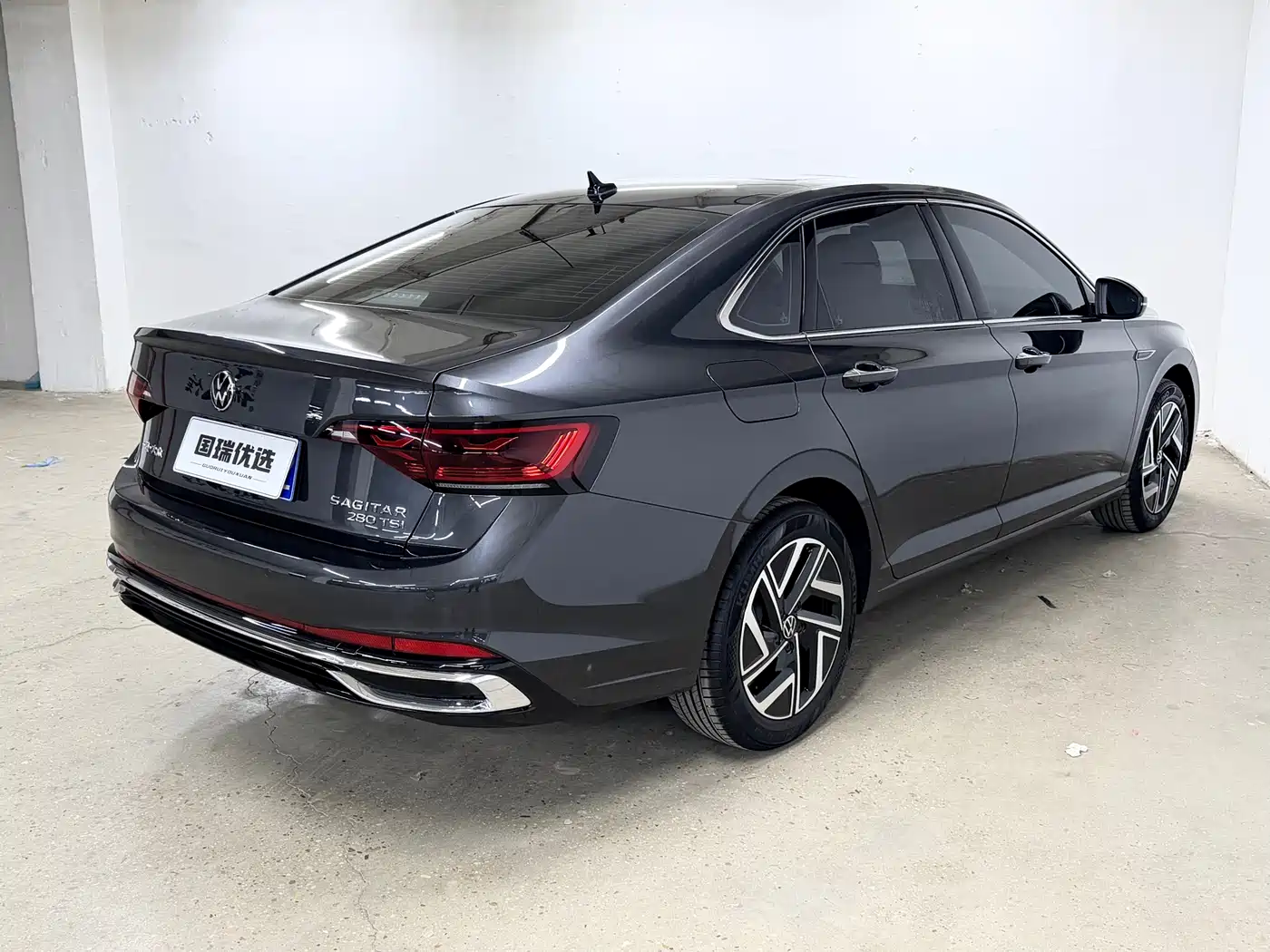 Volkswagen Sagitar 2023 280TSI DSG Surpass Plus Edition фото 5