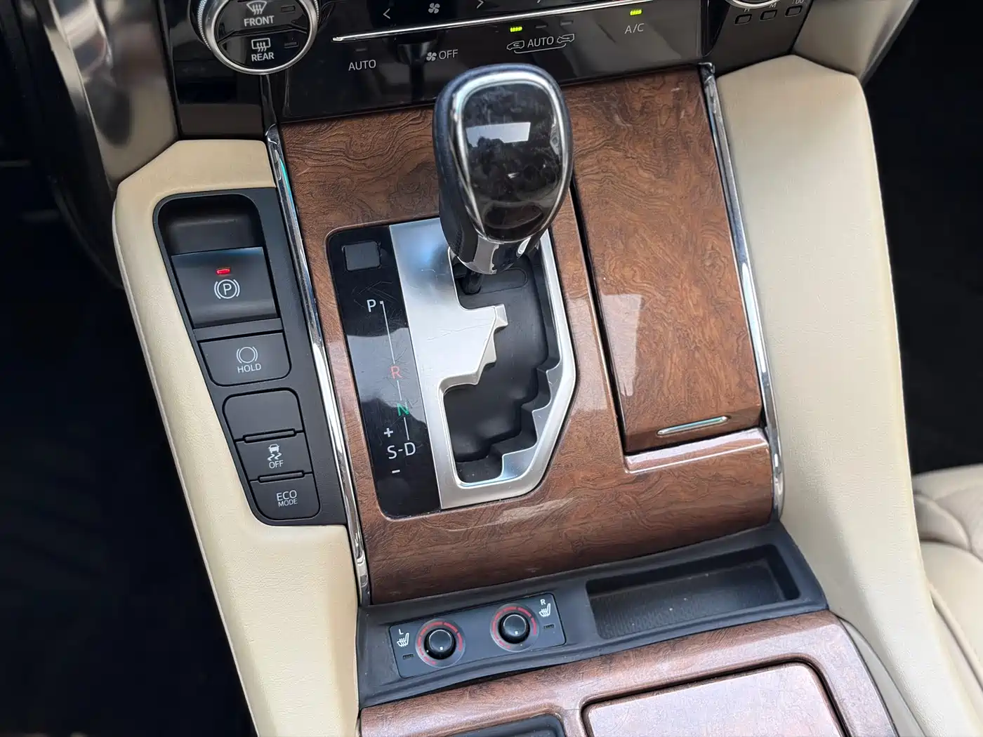 Toyota Alphard 2015 3.5L Premium Edition фото 14
