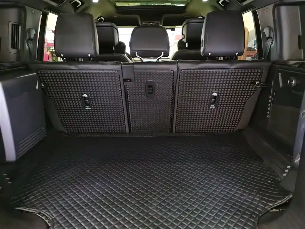 Land Rover Defender 2023 Facelift 110 3.0T P400 X-DYNAMIC HSE фото 14