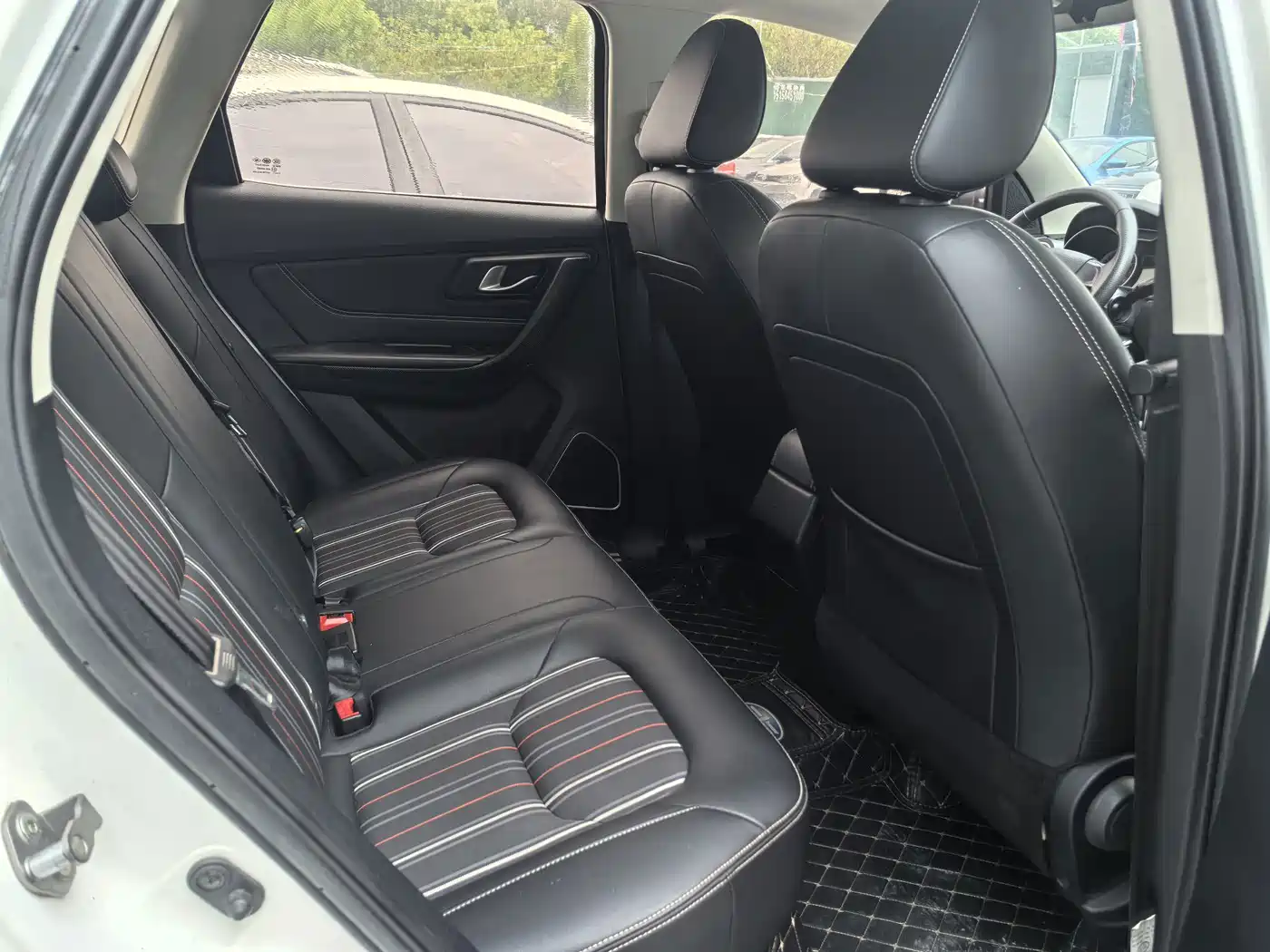 Besturn X40 2018 2017 1.6L Automatic Luxury