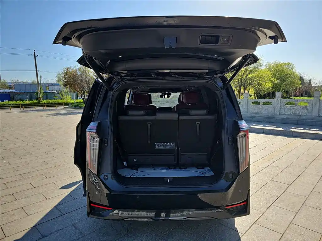 GAC Trumpchi Trumpchi M8 2023 Model Master Series 400T Ultimate Edition фото 15
