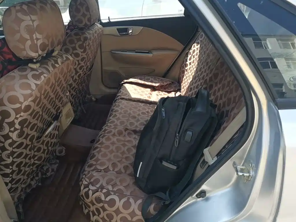 Buick Excelle 2013 1.5L Manual Classic Edition фото 17