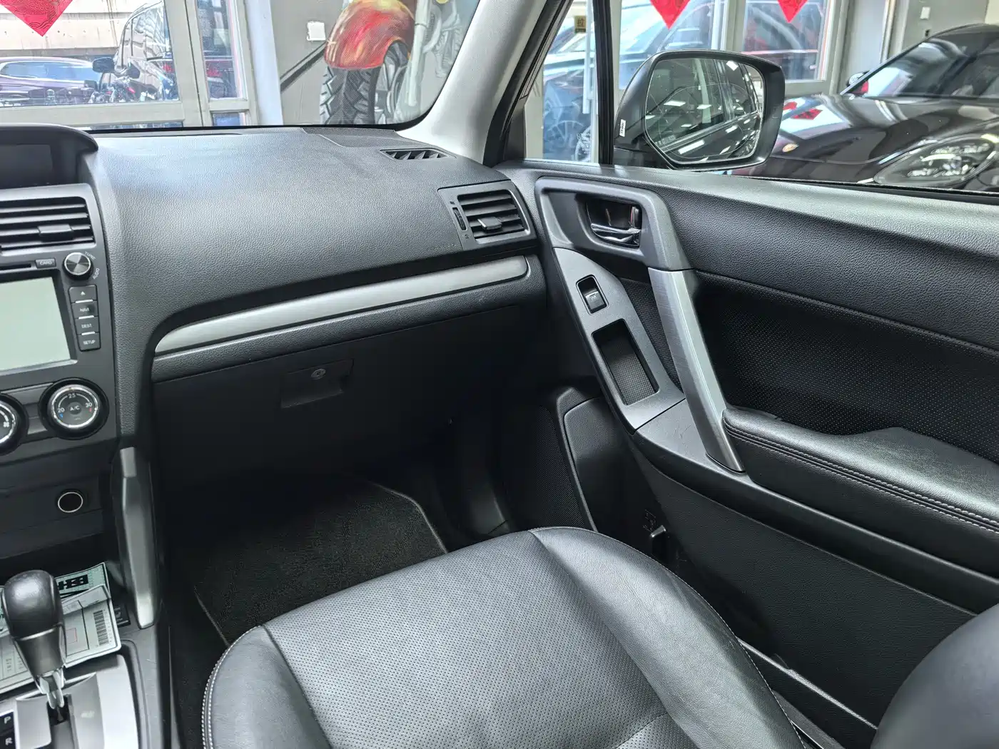 Subaru Forester 2014 2.5i Automatic Elite Edition фото 17