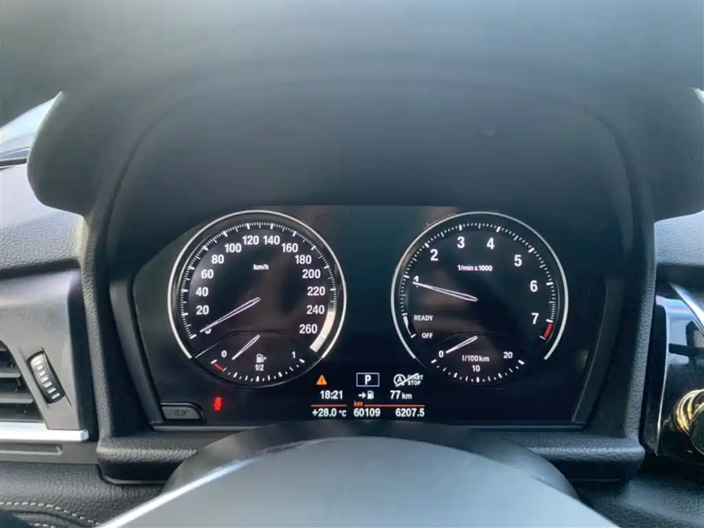 BMW 2 Series Touring 2018 218i M Sport Package фото 4