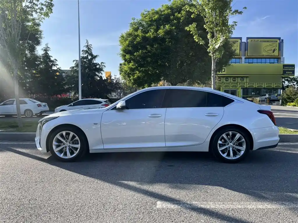 Cadillac CT5 2024 28T Luxury Model Pro фото 14
