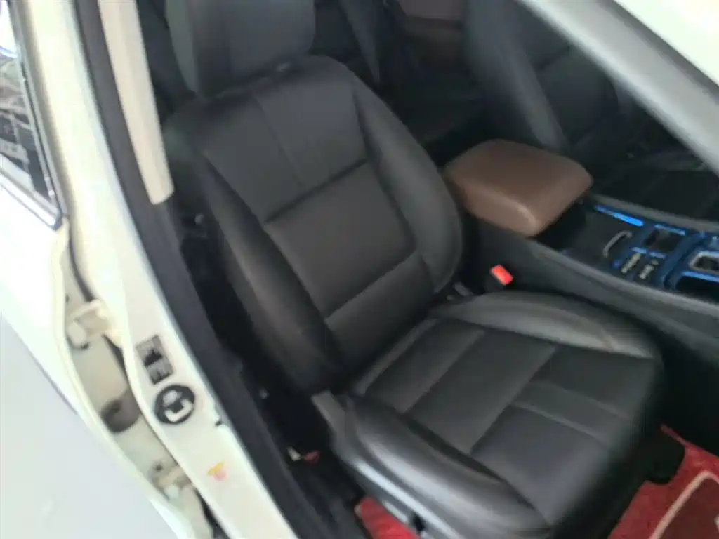 GAC Trumpchi Trumpchi GS8 2017 320T 2WD Luxury Smart Connect (7-seater) фото 20
