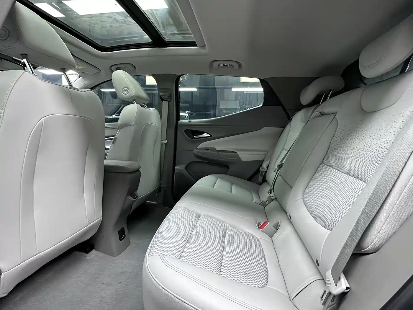 BUICK SLIGHTLY BLUE 7