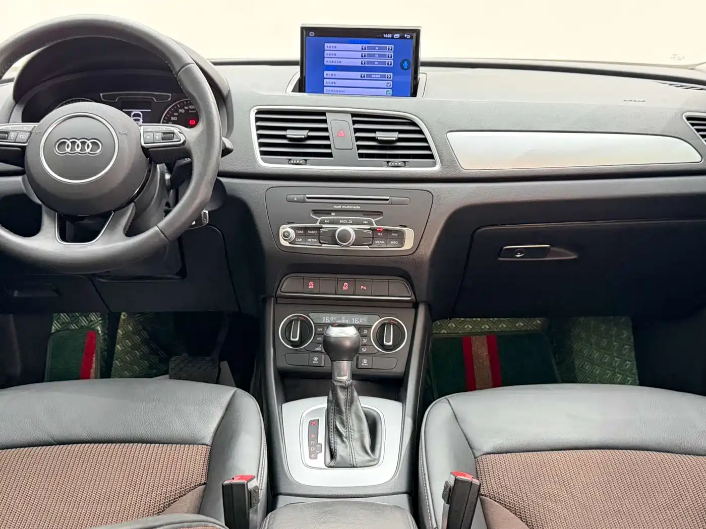 Audi Q3 2018 35 TFSI Fashion Collector's Edition фото 25