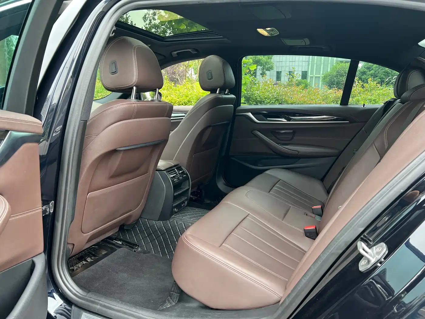 BMW 5 Series 2020 525Li M Sport Package фото 8