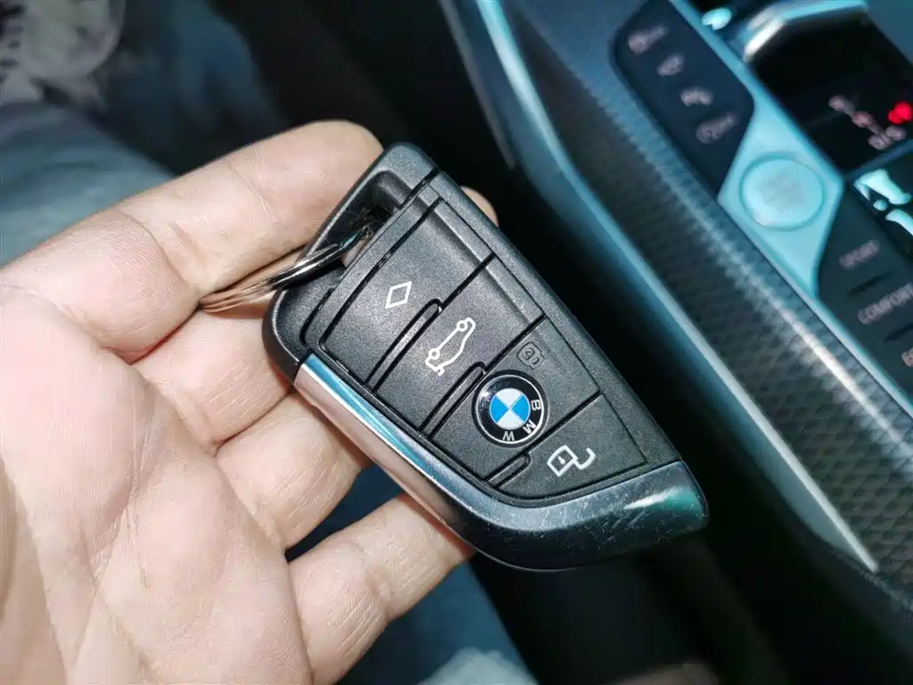 BMW 3 Series 2023 325Li M Sport Black Night Package фото 17