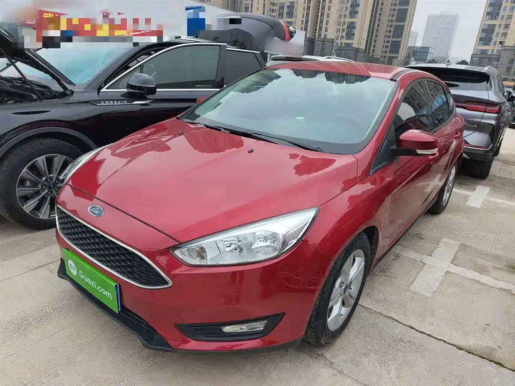 Фото 2 - Ford Focus