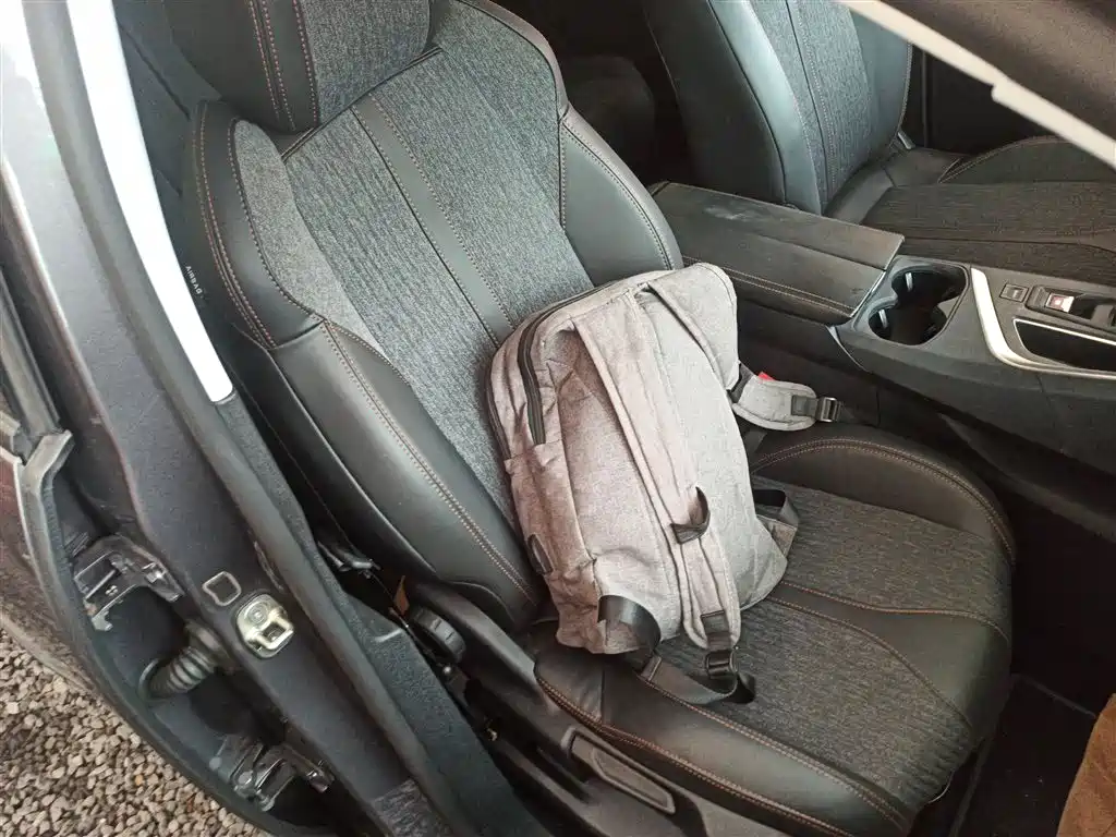 Peugeot 5008 2017 350THP 5-Seat Elite Edition фото 17
